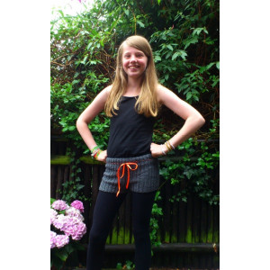 Mayflower Barn Shorts - Shorts Stick-mönster strl. 8 år - 14 år