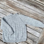 Sevenone Sweater Mini by Knit by Nees - Garnpaket till Sevenone Sweater Mini Storlek 0 månader - 3 år